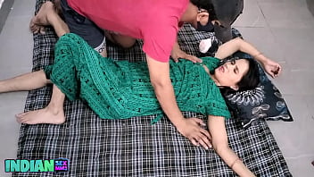 First-timer Indian Wife Gets her Super-sexy Slit Ripped up Deep Inside